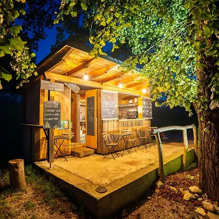 Bed & Breakfast Rest And Ride 3*